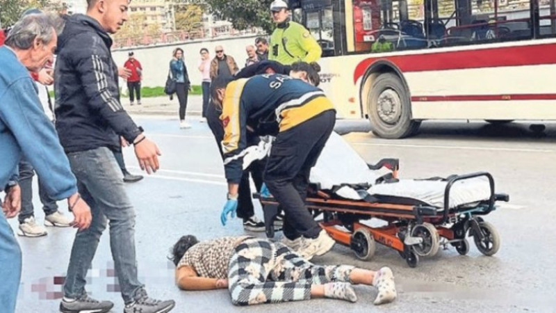 İzmir’de belediye otobüsünün çarptığı kadın hayatını kaybetti
