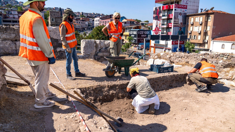 İzmir Büyükşehir, tarihî mirası korumak için 25 milyon lira kaynak ayırdı
