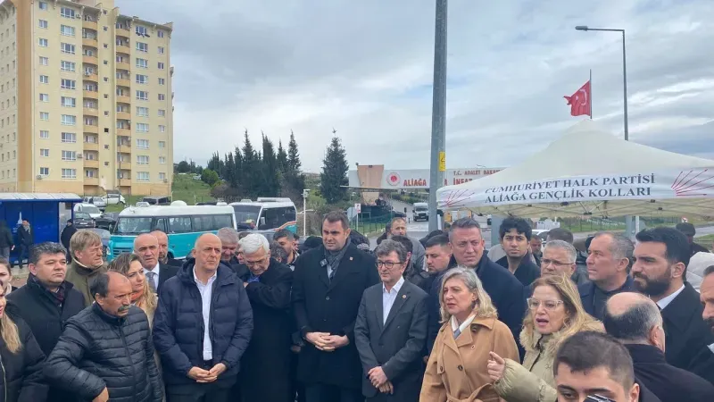 CHP İzmir, tutuklanan öğrencilere destek ziyareti gerçekleştirdi