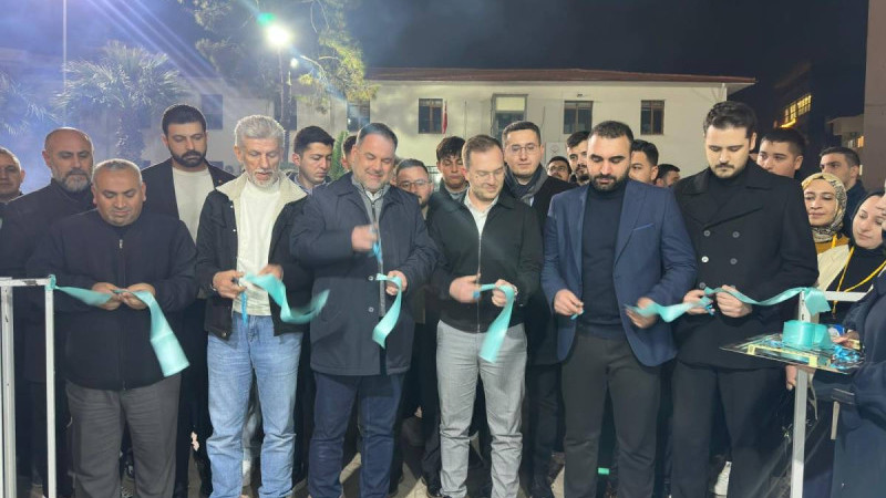 AK Gençlik İzmir’den Menemen’de “Ramazan Çadırı Genç Nokta” Açılışı