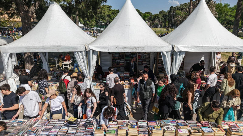 İzmir Kitap Fuarı’na son gününde yoğun katılımla tamamlandı