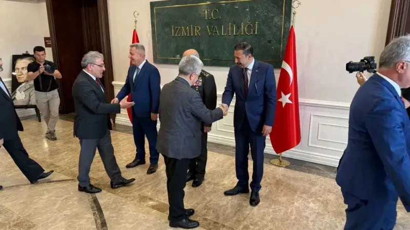 İzmir Valiliği’nde Bayramlaşma Töreni Düzenlendi