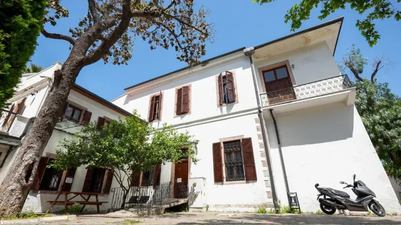 Tarihi Kent Kütüphanesi’nde Bakım ve Onarım Çalışmaları Tamamlandı